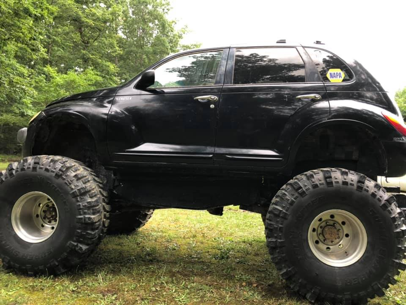 Illustration for article titled A Chrysler PT Cruiser Monster Truck Called 'PT Bruiser' Is for Sale Right Now and It's Amazing